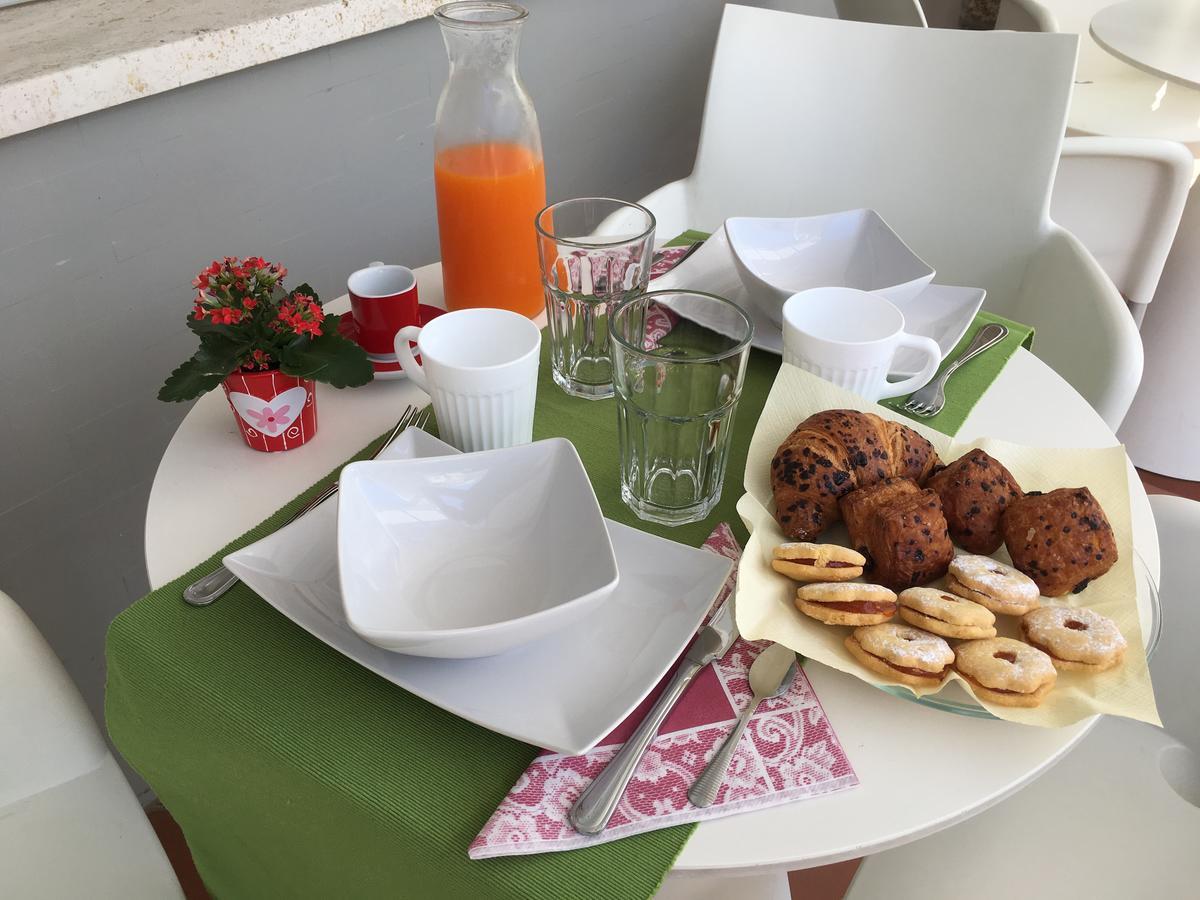 City Garden Guest House Olbia Buitenkant foto